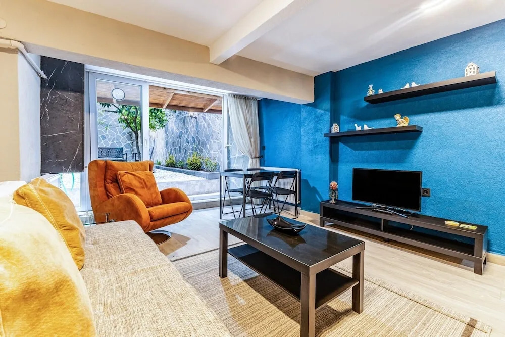 Stylish Fully Furnished Modern Flat in Kad k y