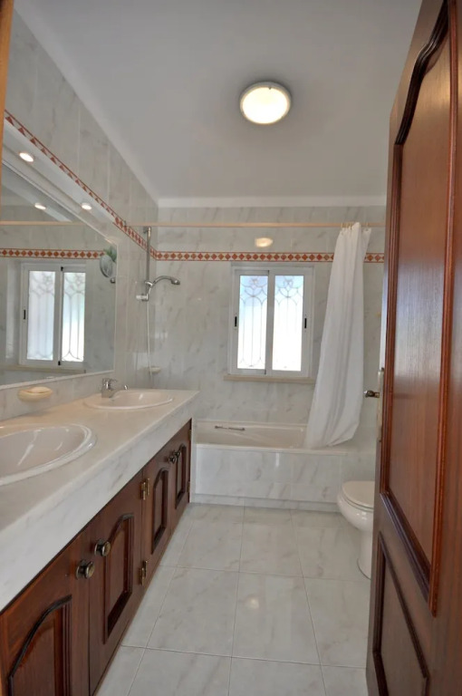 Charming Villa, Private Pool, Walking Distance to Centre, Free AC Wifi