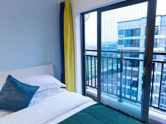 Huileju Apartments (Foshan railway station store)