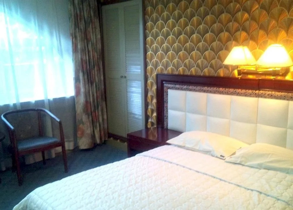 Beijing Zuanshi Lanbaoyuan Hotel