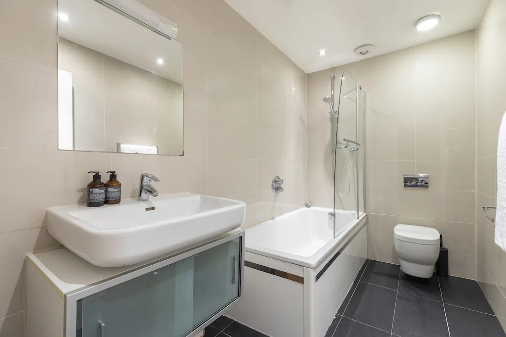 Chic 2BR apt in Kensington, Near Holland Park
