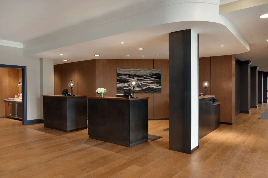 Hotel Champlain Burlington, Curio Collection by Hilton