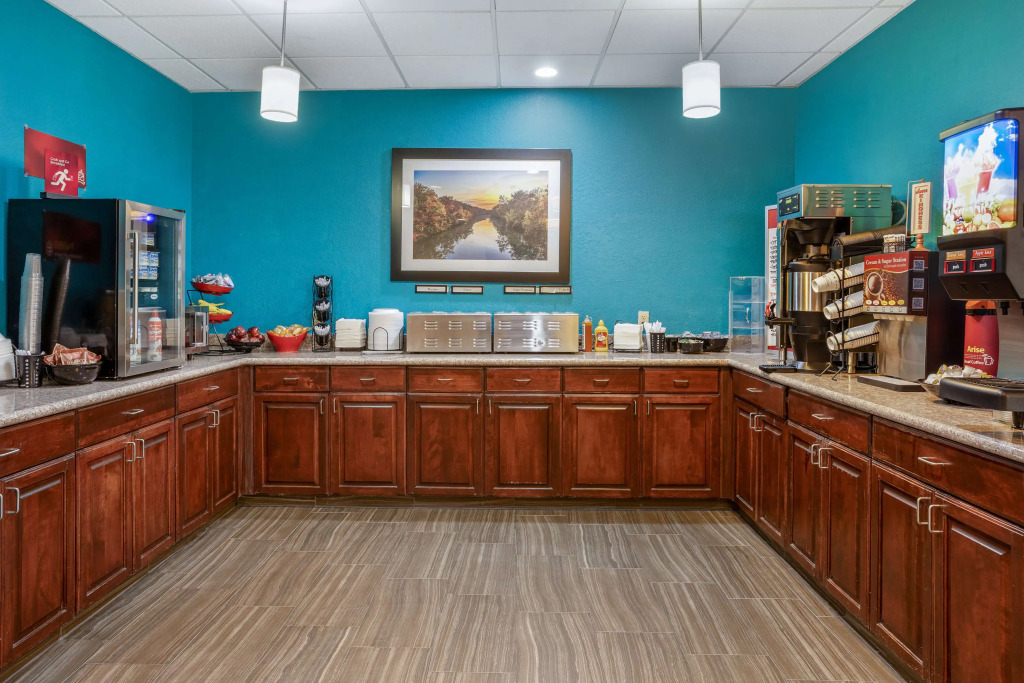 Best Western Plus Springfield Airport Inn