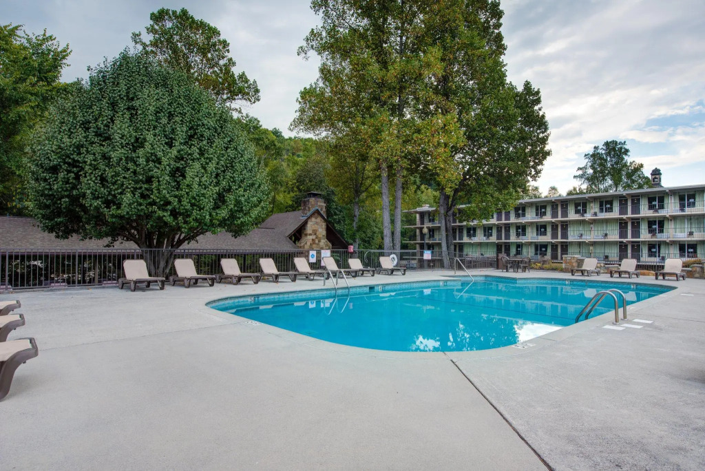 Glenstone Lodge