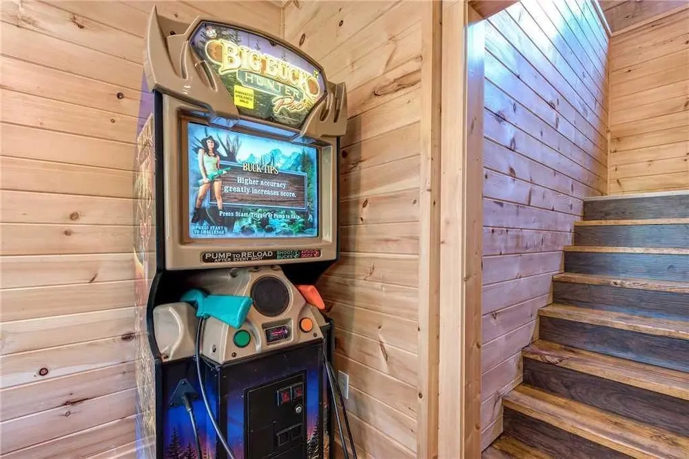 Mountain Splash 2 Bedroom Home with Private Pool