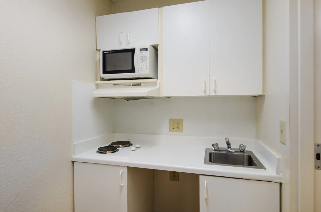 Suburban Studios Winston Salem-University Parkway