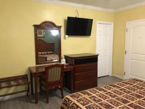 Colony Inn Motel