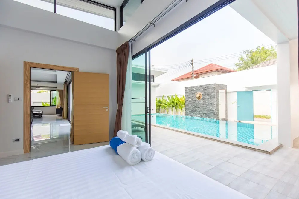 Skypool Villa