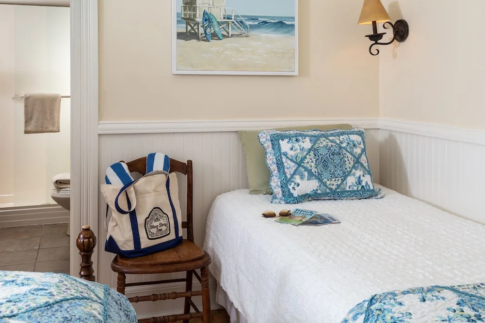 The Blue Dory Inn
