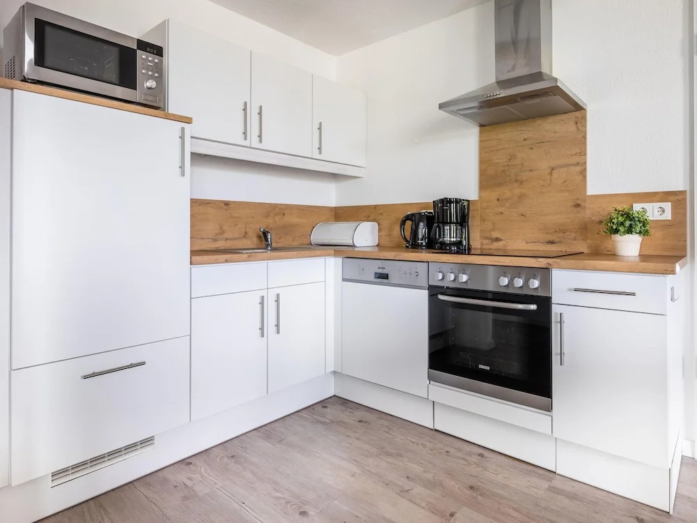 Spacious, Modern Apartment Near the Centre