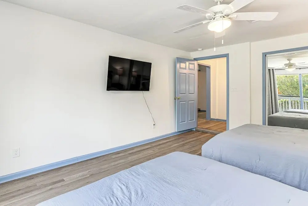 Walk to The Strand: Historic Family Base w/ Yard