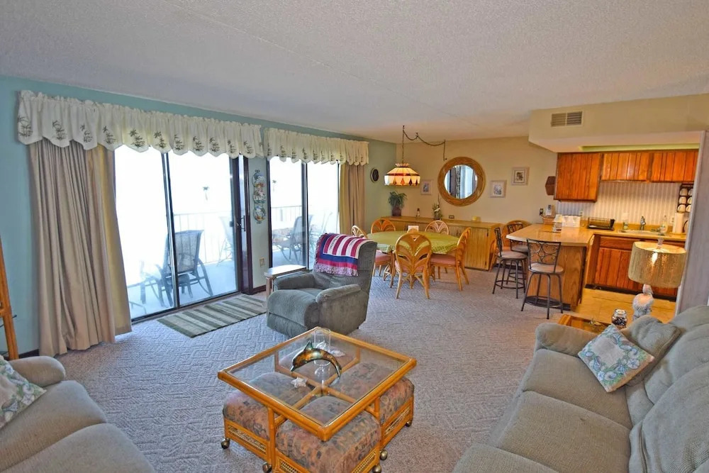 Crab Cove On The Bay 208 - 2 Br Condo