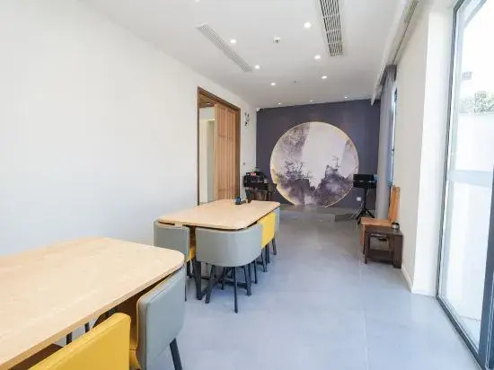 Shanyu Zizai B&B