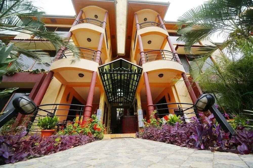 Shangri La Nyoyi Gardens