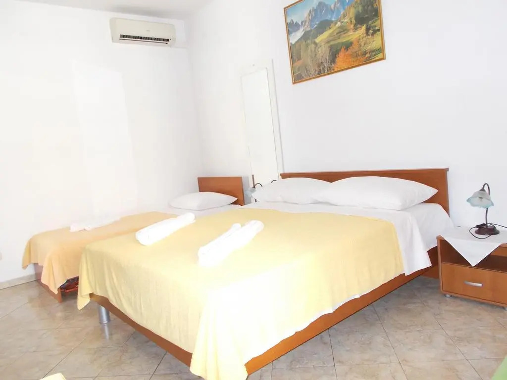 Guesthouse Ava