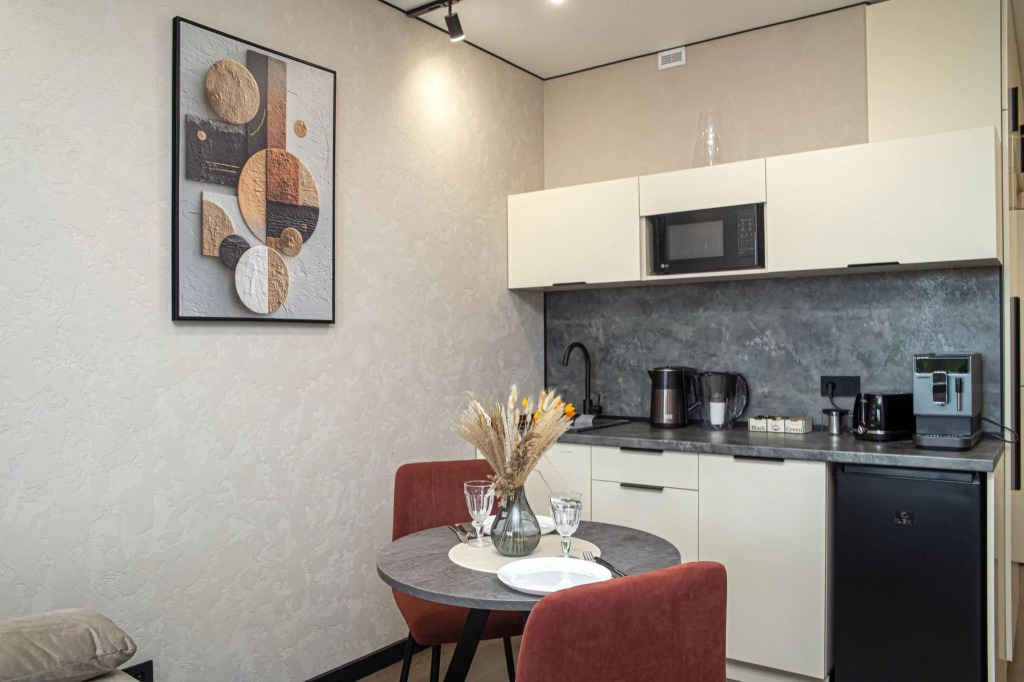 2ROOMS на улице Родионова