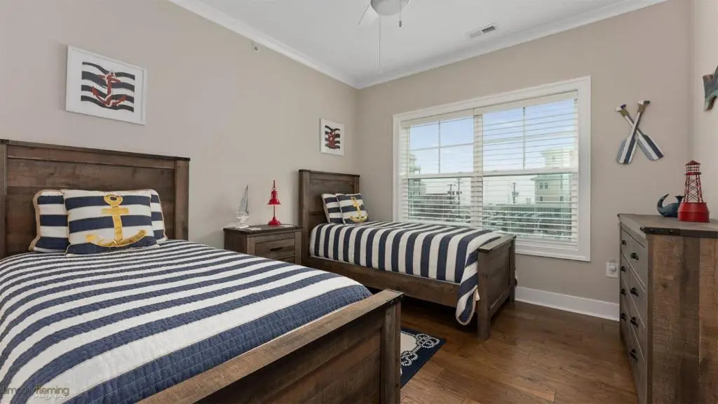Residence 201N At The Sandcastle Condominiums