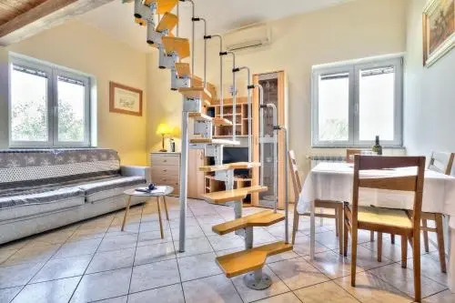 LANA house with apartment