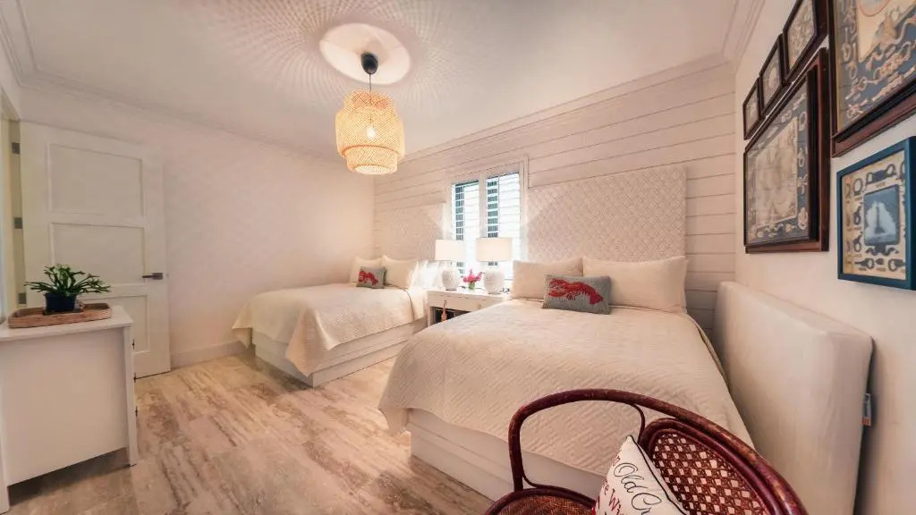 Special Price Deluxe 2BR at El Portillo
