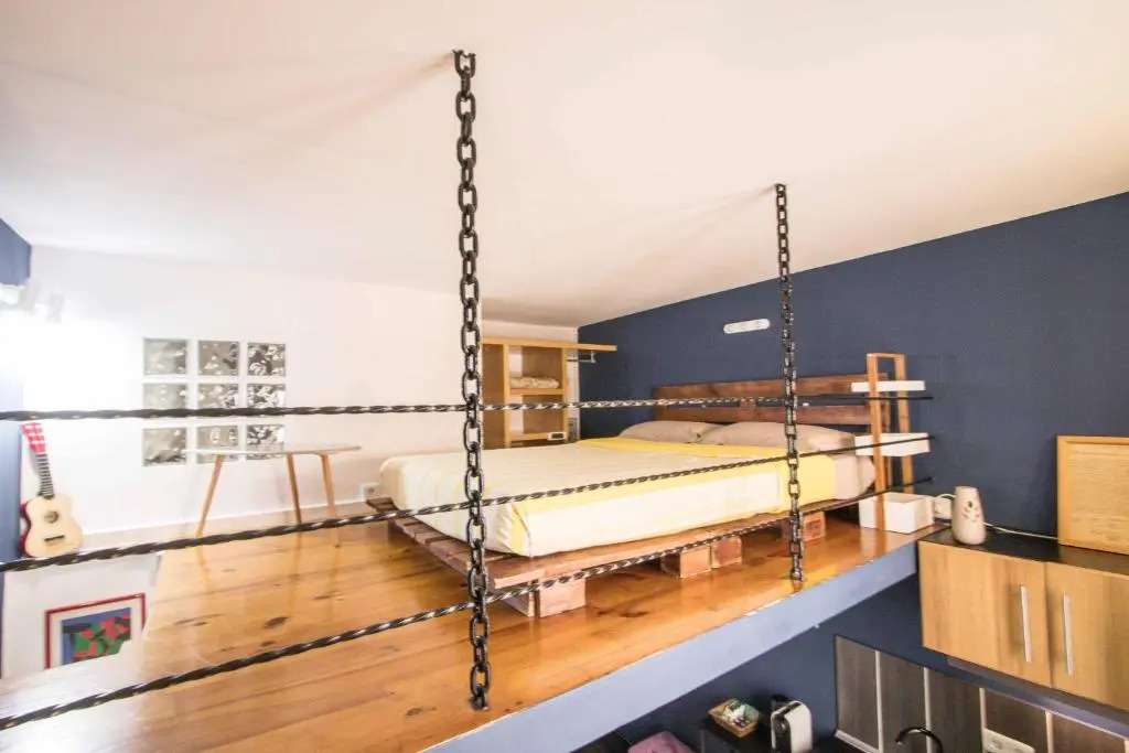Studio Mezzanine Bleu