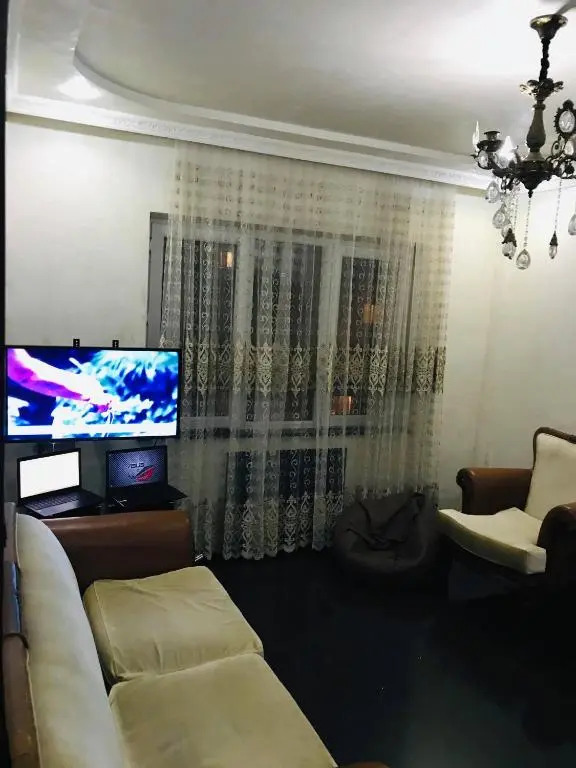 Galaqtion Tabidzis 21 Kvartira 25