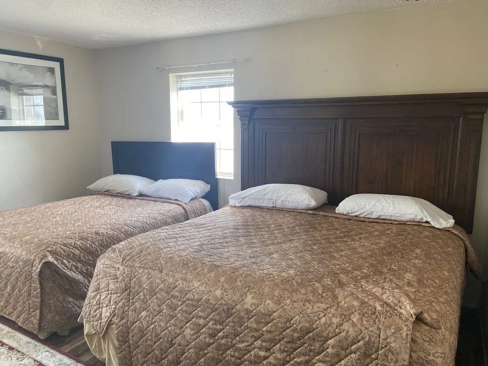 Caravan Inn Motel