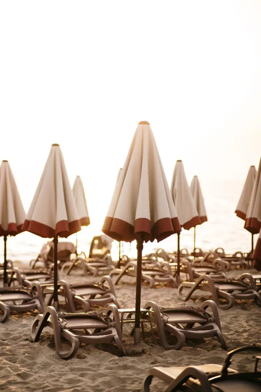 Flower Hotels & Resorts