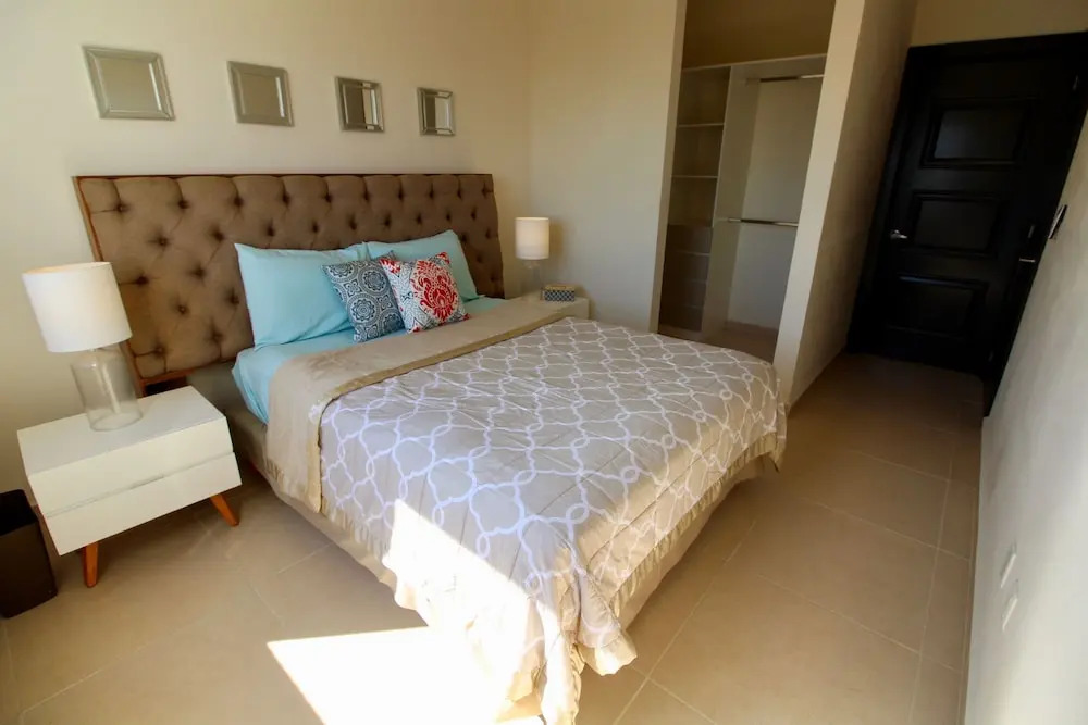 Selvanova 3 bedroom Condo & Casa Club