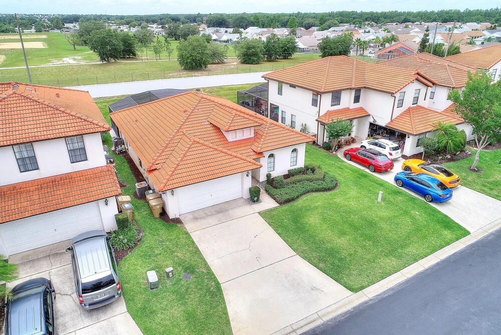 4 Bed, 2 Master Suites. South Facing Pool. Resort