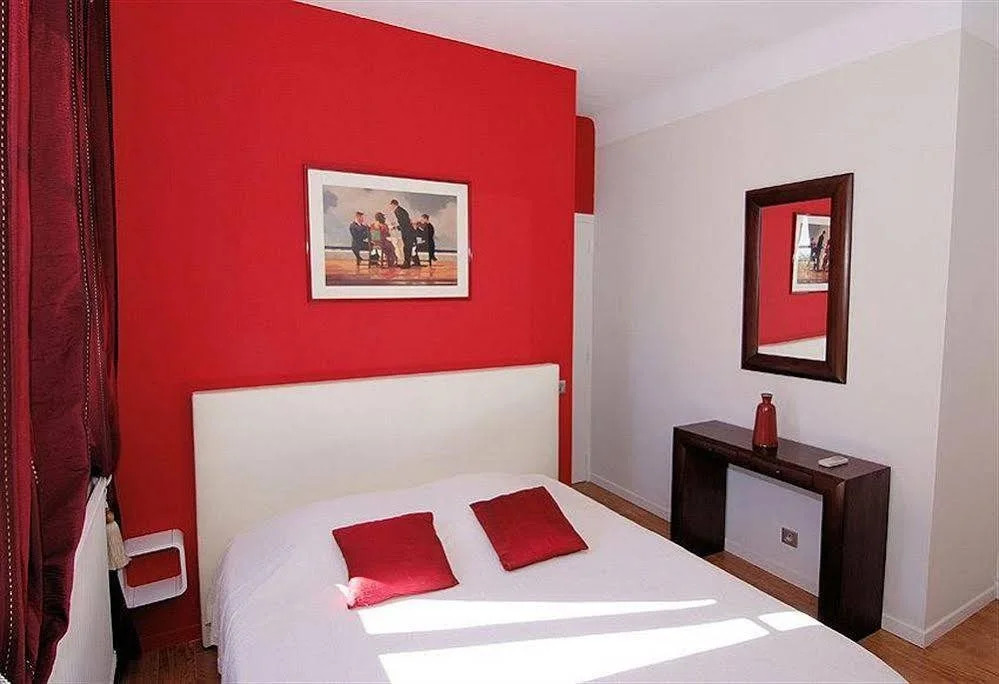 La Pastorelle