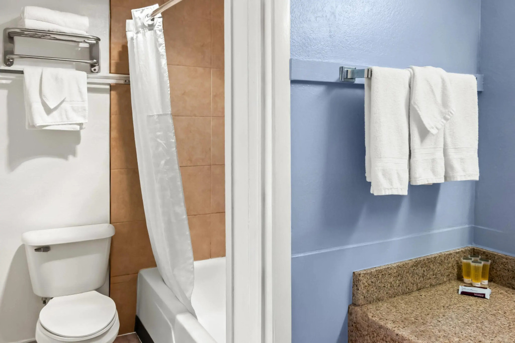 Travelodge by Wyndham Las Vegas NM