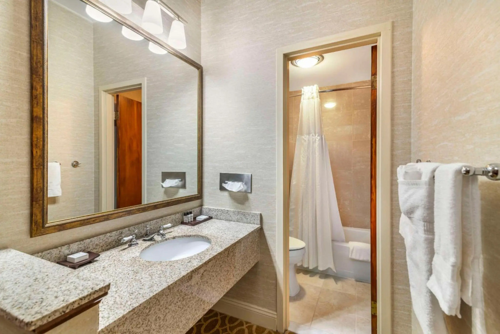 The Inn at Gran View Ogdensburg, an Ascend Collection Hotel