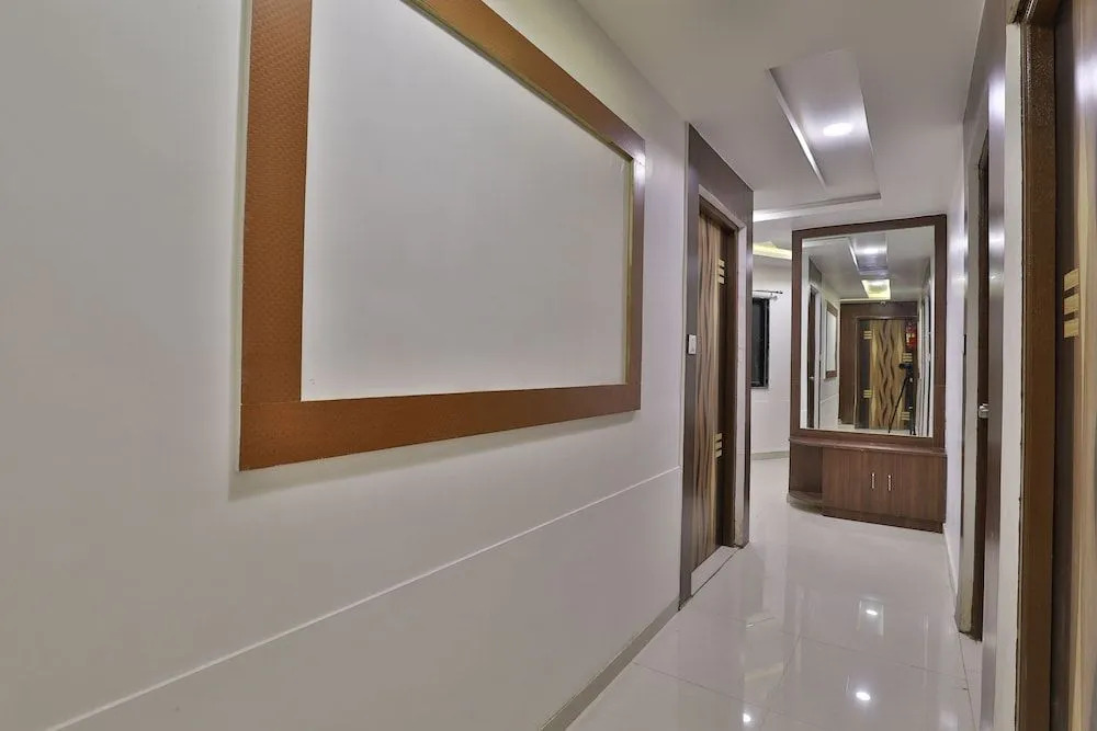 OYO 35508 Dev Palace
