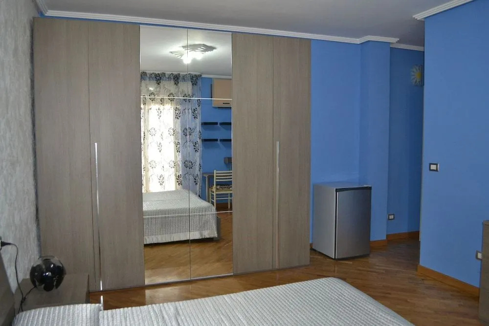 Hotel Jonic
