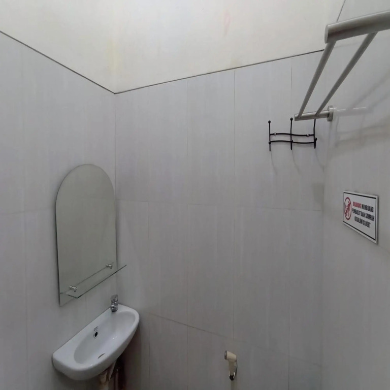 RedDoorz at Syariah House Purwokerto