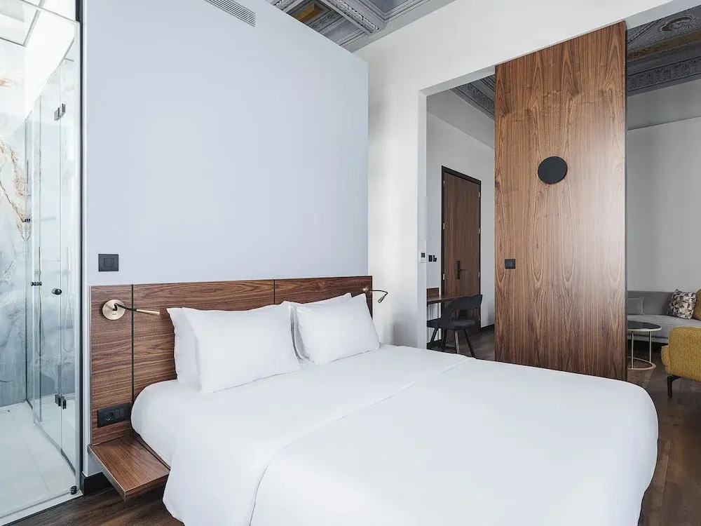 Bouquet Luxury Rooms Walk to Beach & Chania Old Town