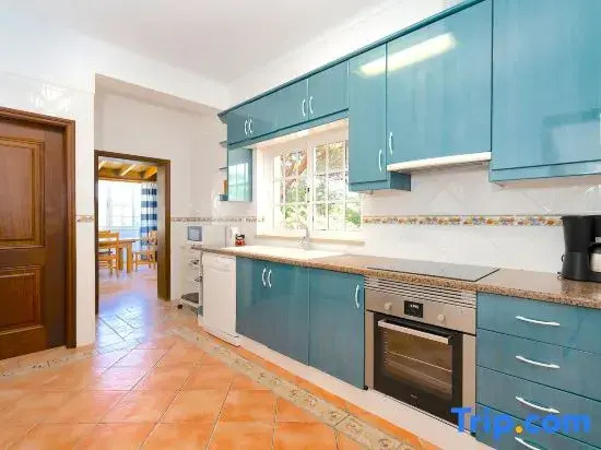 7 Bedroom Private Villa Tenazinha II, with pool