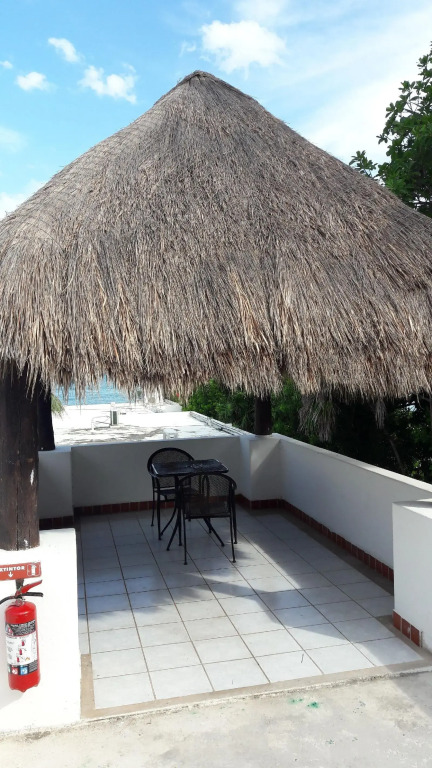 Pelicano Inn Playa del Carmen - Beachfront Hotel