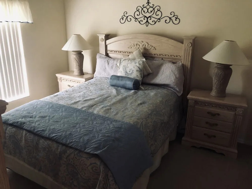 Gorgeous 4 Bed Home with Private Pool and Game Room in Disney Area TR346MD