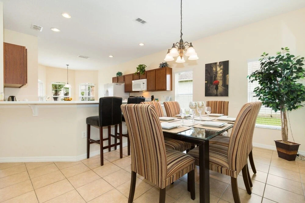Beautifully Furnished Executive Home on Gated Community Near Disney and Champions Gate - 388