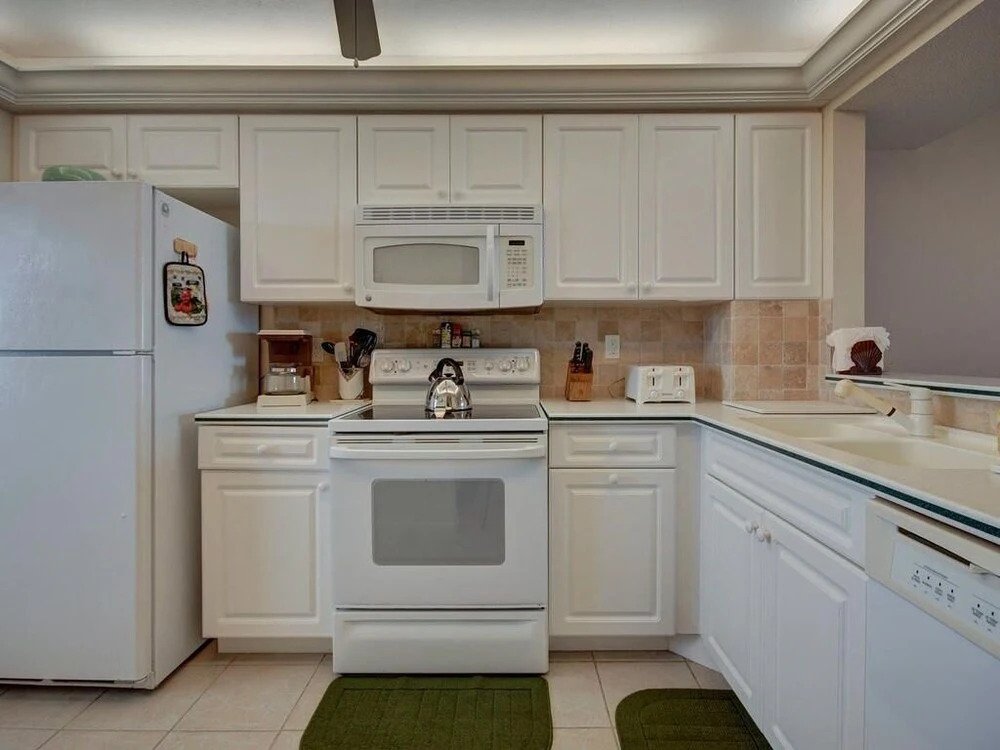 Sst4-701 - South Seas Tower 2 Bedroom Condo by Redawning