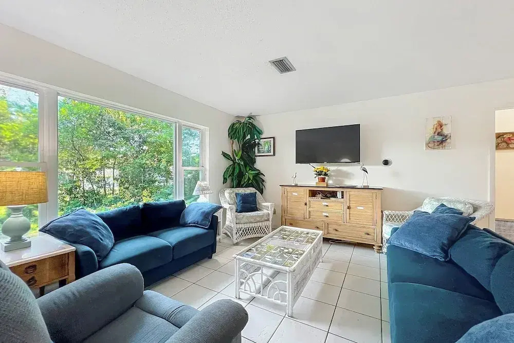 Dock & Kayaks: Riverfront Dunnellon Home!