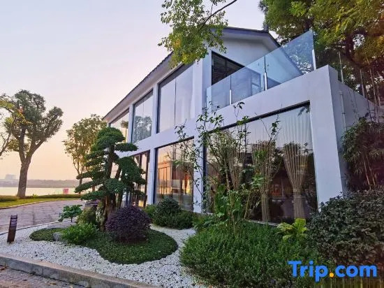 Yueyang Bamboo Mountain Residence