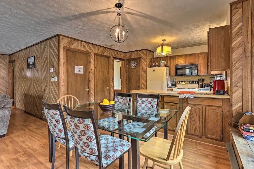 Resort Perks: Picturesque Poconos Getaway!