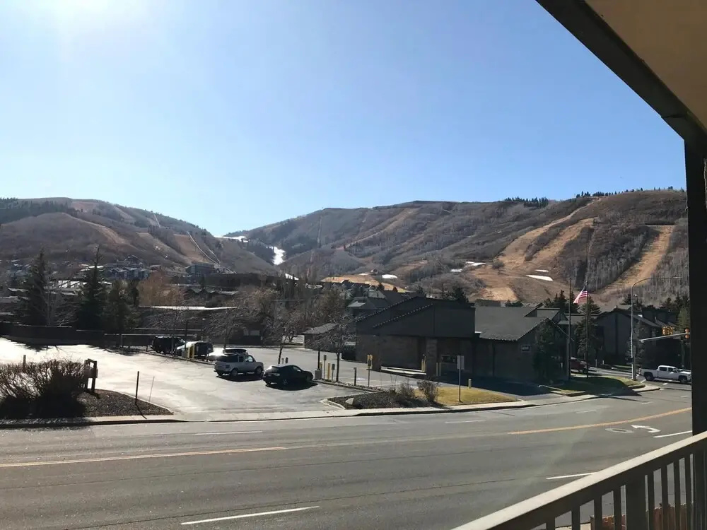 K B M Resorts- Cbi-202 Upgraded 1bd, Wood Fireplace, Full Kitchen, Wifi, Walk to Slopes!
