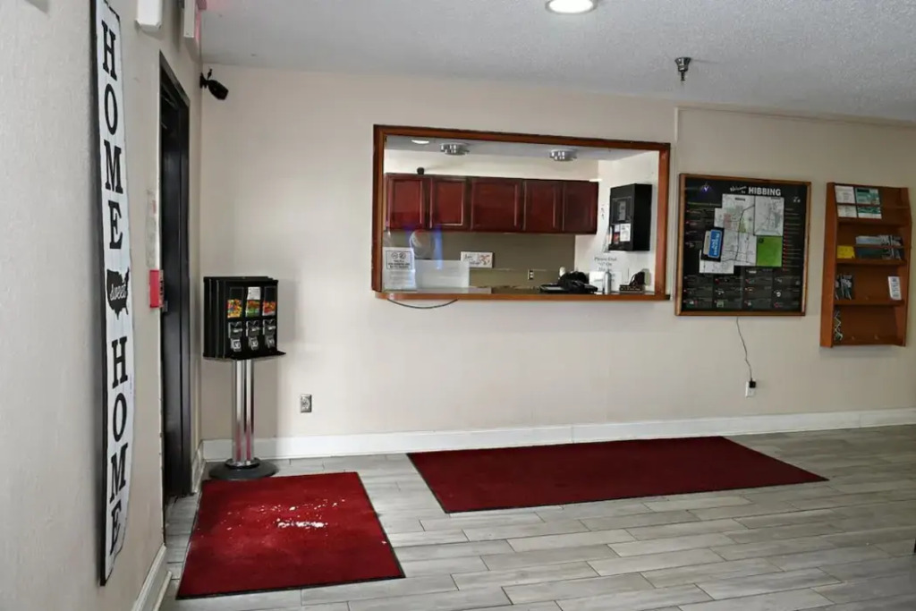 Hibbing Inn and Suites