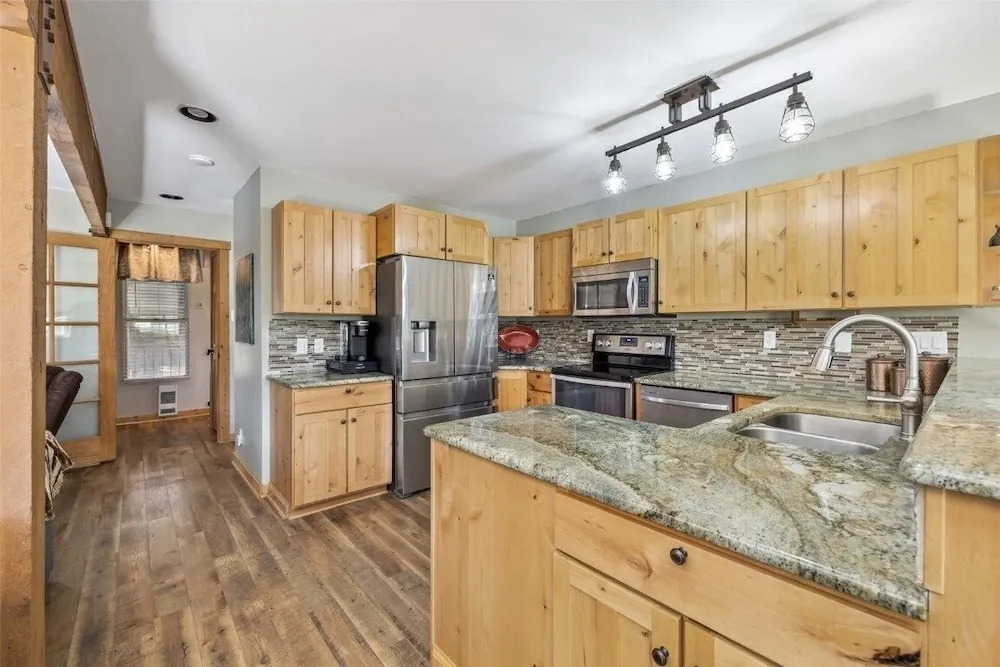 VP-A105 Village Point 3Br 3Ba