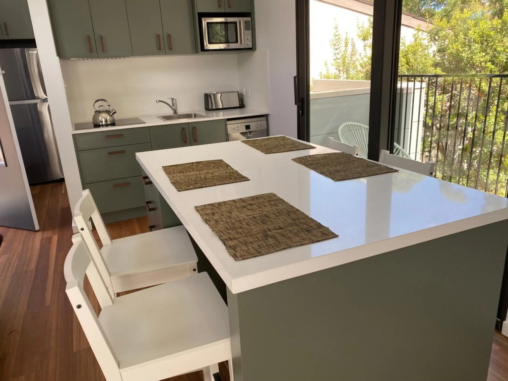 Bushland setting close to Sydney CBD- stand alone apartment