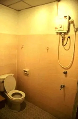 Coolphuket Hostel