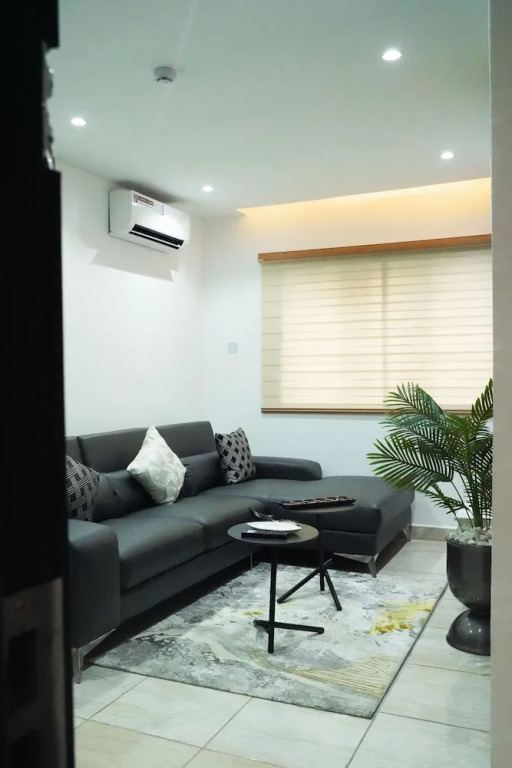 Adeloo Suites